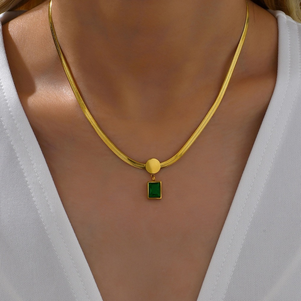 18K Gold Simulated Emerald Necklace*High Gloss Finish*Zircon Necklace*Green CZ